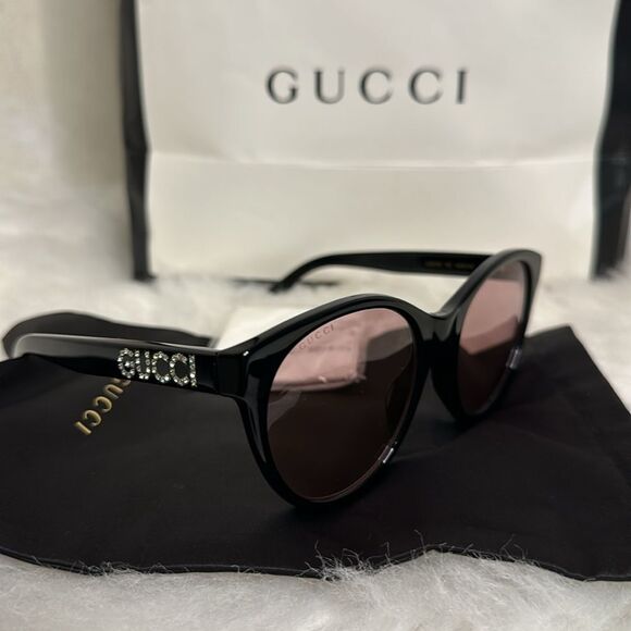 💯Authentic Gucci Sunglasses with Case 🍀 - Picture 15 of 15